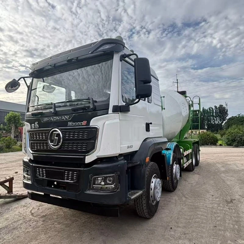 Caminhão betoneira SHACMAN M3000S