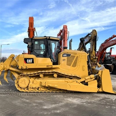 Escavadeiras Cat D7h