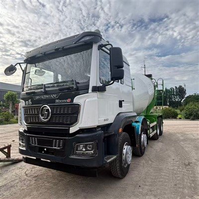 Caminhão betoneira SHACMAN M3000S